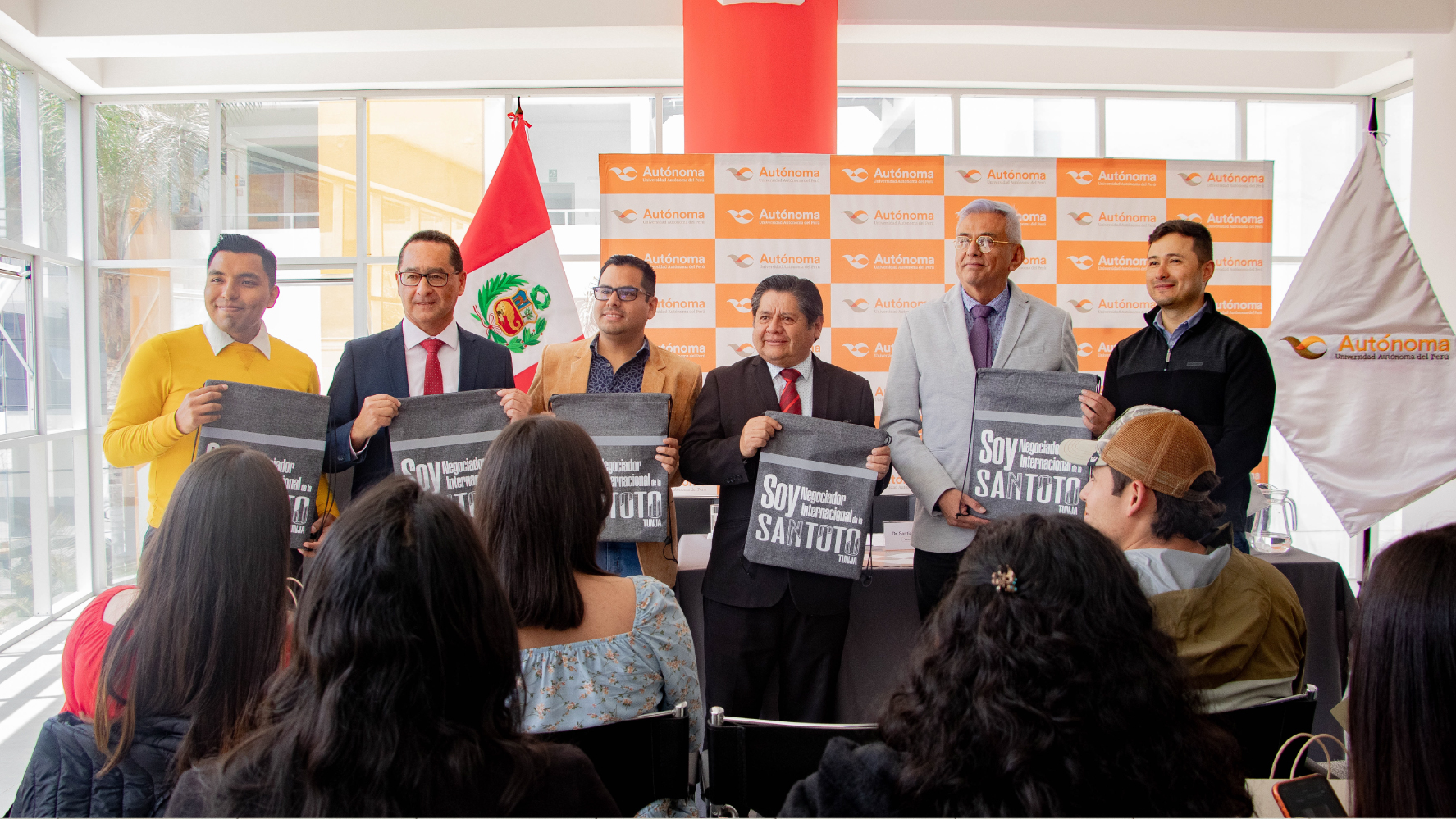La Cámara de Comercio e Integración Colombo Peruana – COLPERÚ organizó exitosa Misión Académica en la Universidad Autónoma del Perú