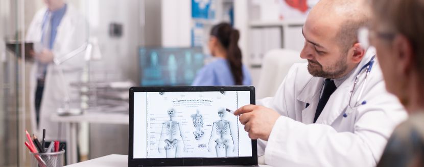 estudiar Tecnología Médica en Laboratorio Clínico y Anatomía