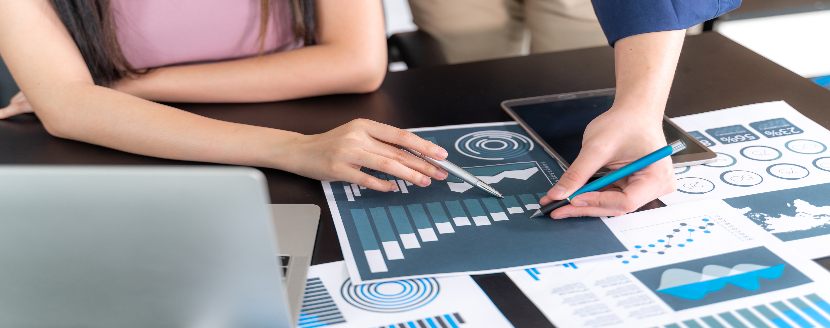 personas trabajando empresa